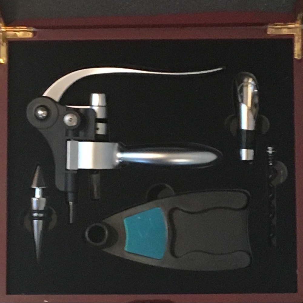 New Gorham Wine Tool Set - Picture 4 of 5